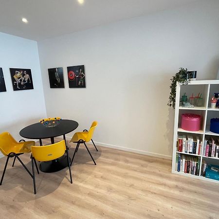 Colorful Pop Apartment In The Heart Of Антверпен Екстериор снимка